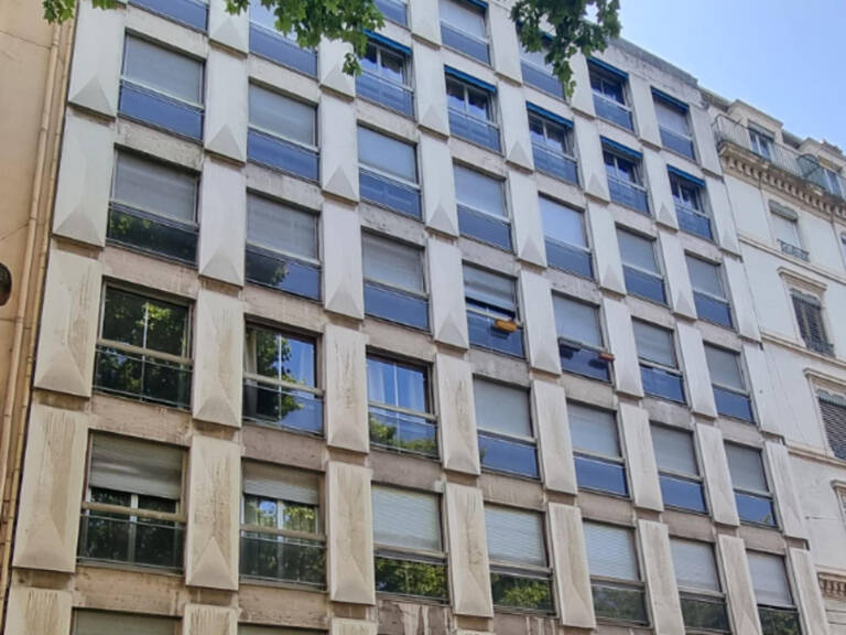VENDU LOUÉ   STUDIO 35,74 M2   LYON 3   INVESTISSEMENT LOCAT — photo 1