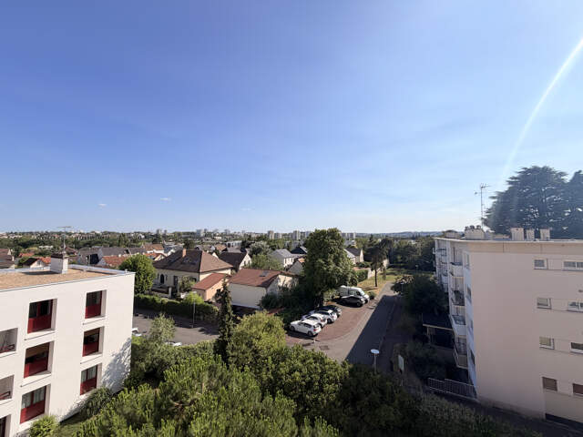 Antony   3 pièces 63 m2 rénové avec balcon, quartier calme — photo du bien