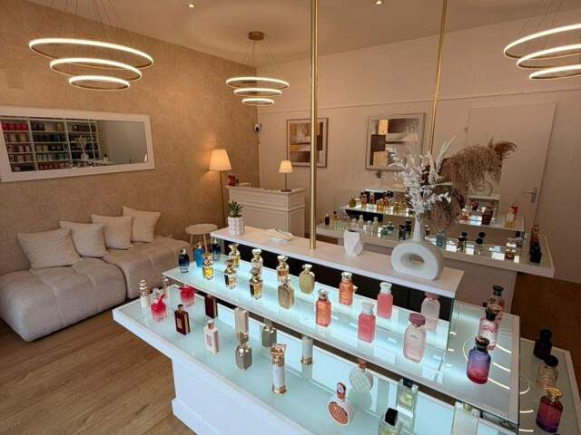 Location Boutique/Local commercial 32 m&sup2; — photo du bien