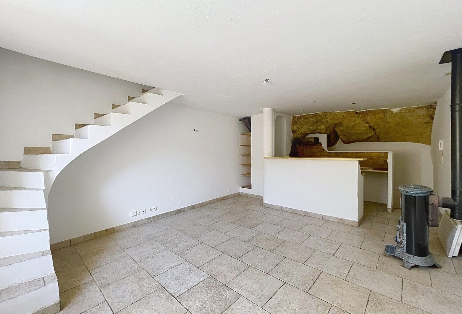 Maison de Village avec garage — photo 1