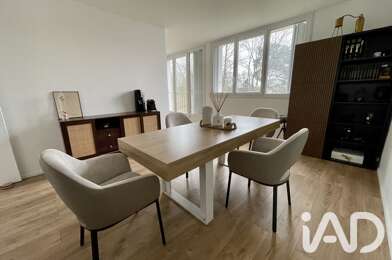 Appartement 4 pièces 830 €