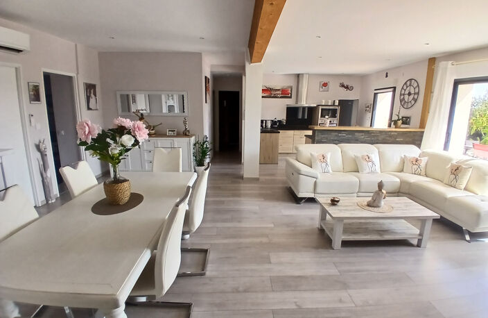 VENTE - VILLA - 128 M2 - 6 PIECES  -MASSILLARGUES ATTUECH — photo 3