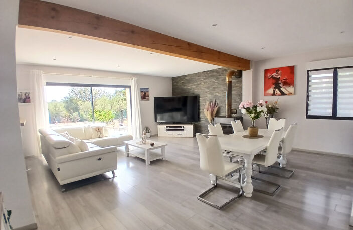 VENTE - VILLA - 128 M2 - 6 PIECES  -MASSILLARGUES ATTUECH — photo 4