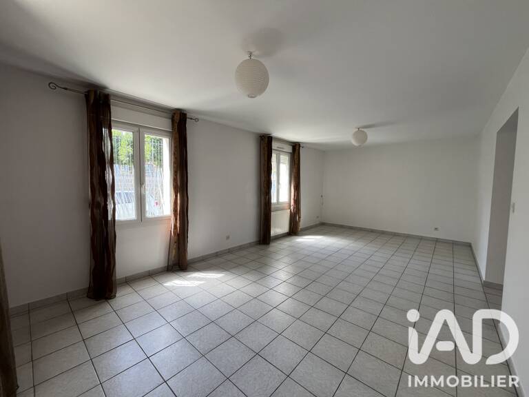 Location Maison de ville 6 pièces — photo 1