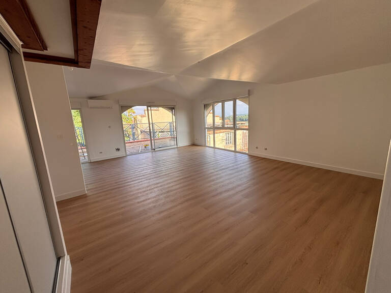 BEL APPARTEMENT T5 SPACIEUX DE 110M2 AVEC TERRASSE ET GARAGE — photo 1