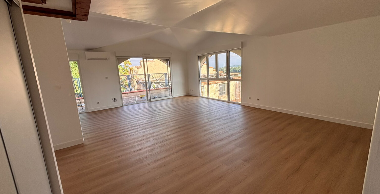 BEL APPARTEMENT T5 SPACIEUX DE 110M2 AVEC TERRASSE ET GARAGE — photo 1