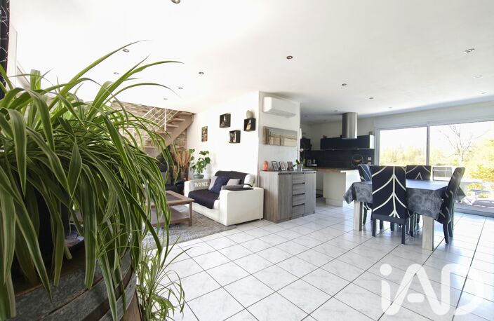 Vente Maison/villa 5 pièces — photo 2