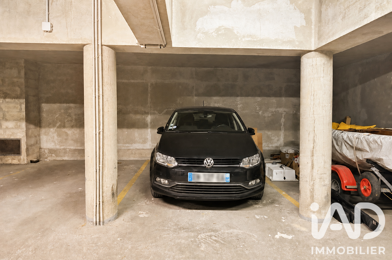 Garage  26000 €