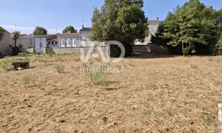 Terrain  1636 m² à vendre à Fontenay-le-Comte (85200)