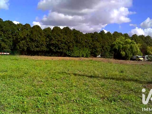 Vente Terrain 4 709 m&sup2; — photo du bien