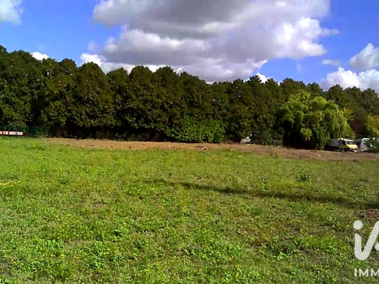 Vente Terrain 4 709 m&sup2; — photo 1
