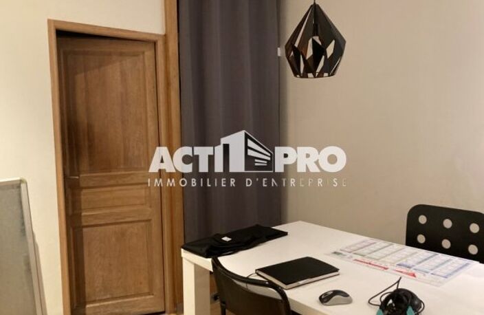 Bureaux à louer — photo 3