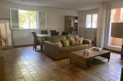 Appartement 3 pièces 1005 €