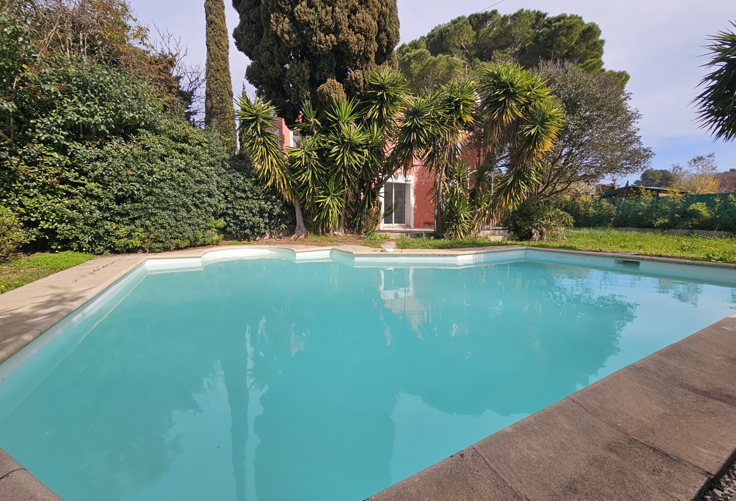 Maison T5 de 140m2 à la Garonne au Pradet — photo 1