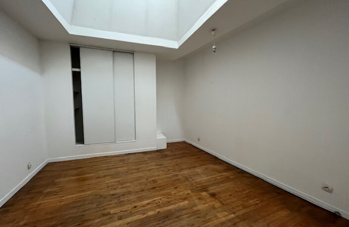 POITIERS CENTRE-VILLE, RUE DE L'ARCEAU, T3 DE 45M2 — photo 3