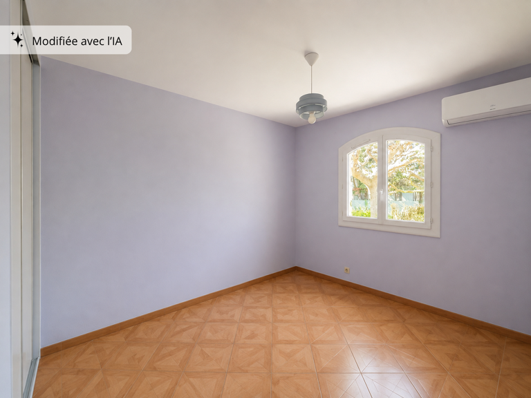 Grande maison avec terrasse, terrain de 2 500 m2 — photo 1
