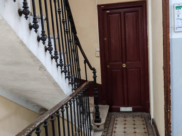 NICE   À DEUX PAS DE GARIBALDI   2 PIÈCES RÉNOVÉ — photo 1