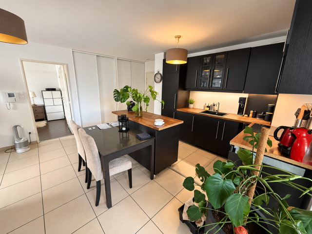CRAPONNE   T2 DE 49 M2 AU COEUR DU CENTRE — photo du bien