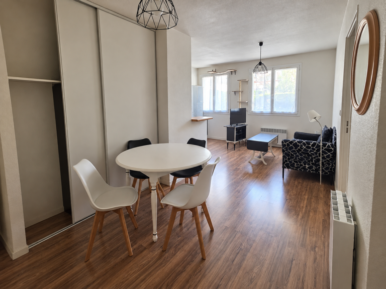 T3 - Rez de chaussée et stationnement - Quartier Regensburg — photo 1