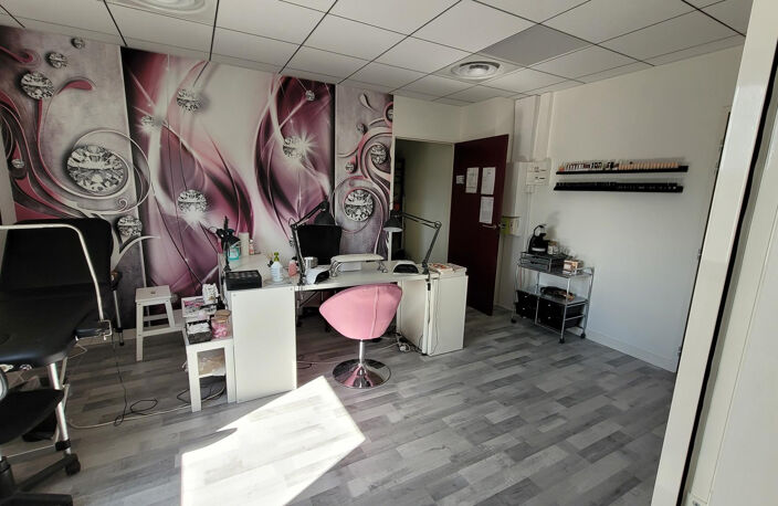 LOCAL PROFESSIONNEL  LA PARDIEU CLERMONT FERRAND — photo 3