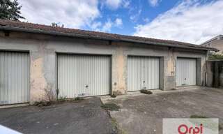 Garage   m² à louer à Montluçon (03100)