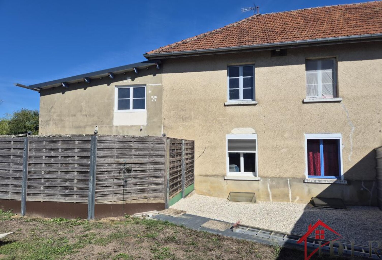 Maison à fort potentiel avec terrain de 2299m2 — photo 1
