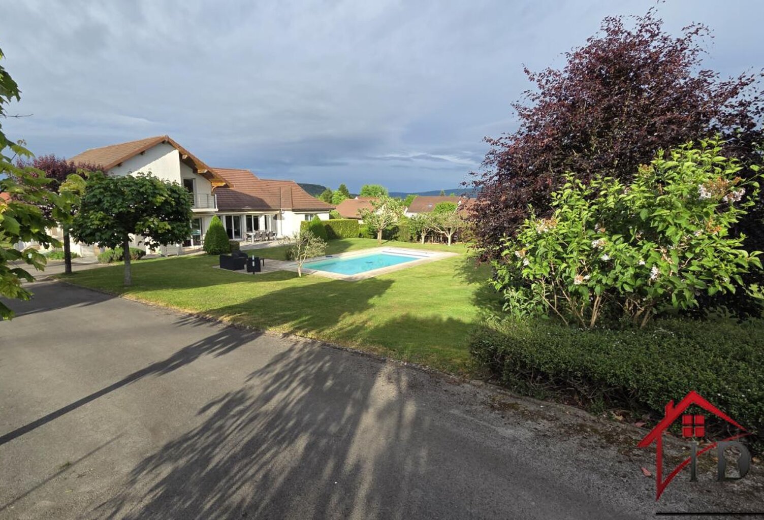 PROPRIETE COMTEMPORAINE AVEC PISCINE à 10 Minutes de Valenti — photo 1