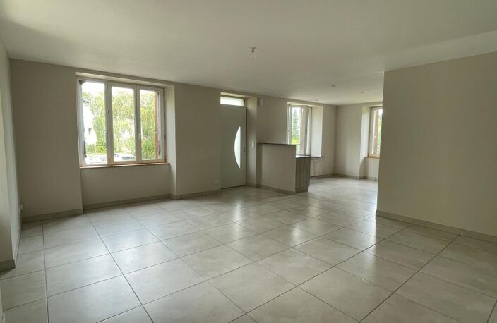 St Cyprien sur Dourdou, maison T4 avec garage et jardin — photo 4