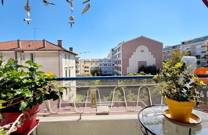 Cannes les Anglais — 2 pièces 45 m² à rénover — photo 3