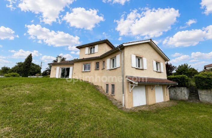Lumineuse maison familiale de 130 m² sur sous-sol avec véranda – Terrain de 1288 m² à Charly (69) — photo 2