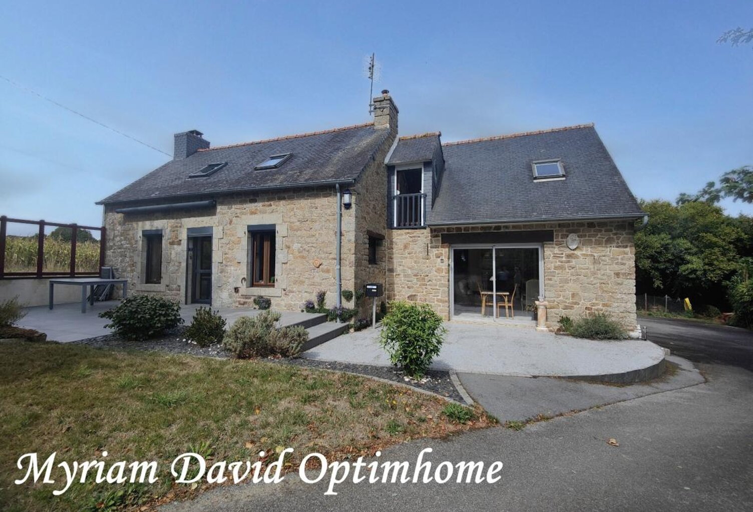 Maison longère 128 m² avec dépendance 75 m² et terrain 2,5 ha Glomel — photo 1