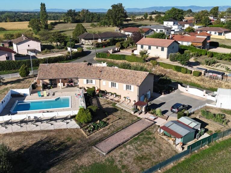 Maison familiale de 184 m² avec piscine et vue dégagée – Calme et confort — photo 1