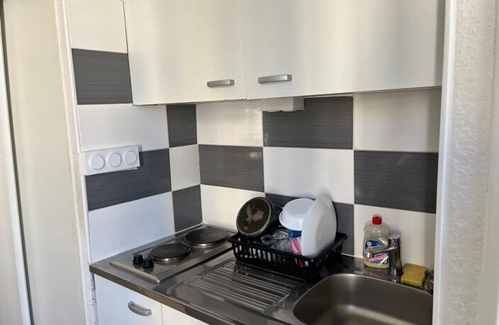 Appartement à vendre 2 pièces LIBOURNE CENTRE VILLE — photo 2
