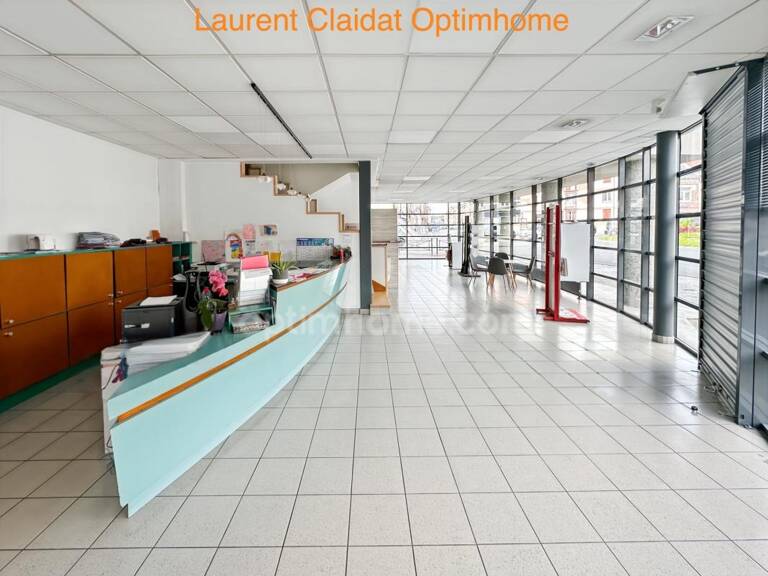 LOCAL COMMERCIAL SAINT QUENTIN (02) ENV.350M2 — photo 1