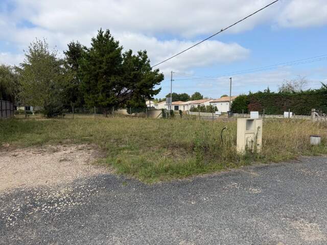 Terrain à bâtir à Créon (33670) — photo du bien