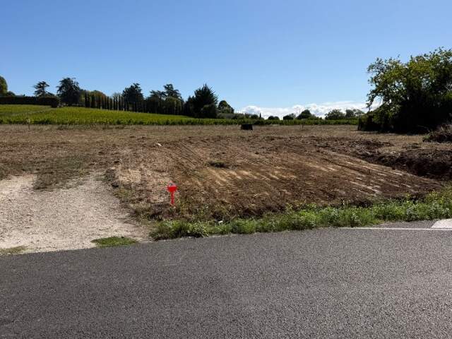 Terrain à bâtir à Camblanes-et-Meynac (33360) — photo du bien