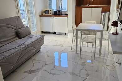 Appartement 1 pièces 900 €