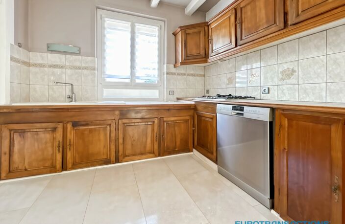 Maison de 5 pièces rénovée et au calme en impasse, de 100 m² (12 — photo 4