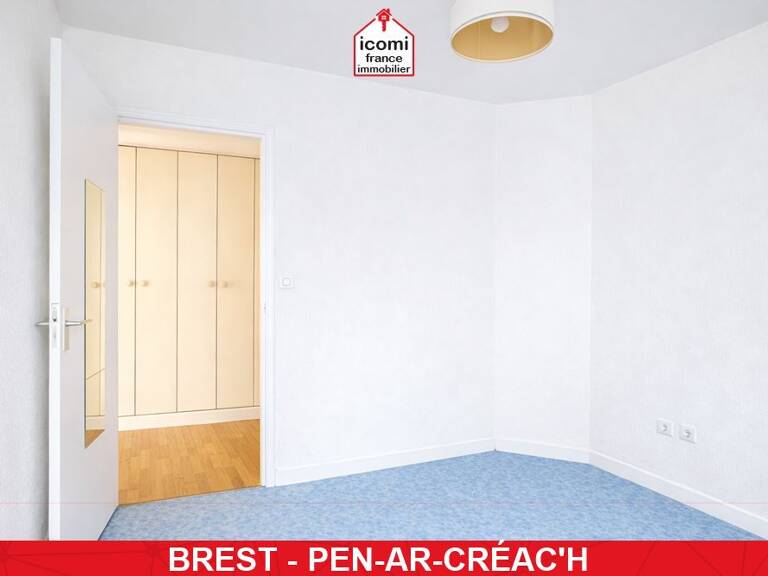 FINISTERE - Brest (29200) - A VENDRE - APPARTEMENT - T2 - PREMIER ETAGE AVEC ASCENSEUR - BALCON - DALLE BETON - BELLE EXPOSITION - VUE DEGAGEE - DANS UNE RESIDENCE SENIOR — photo 1