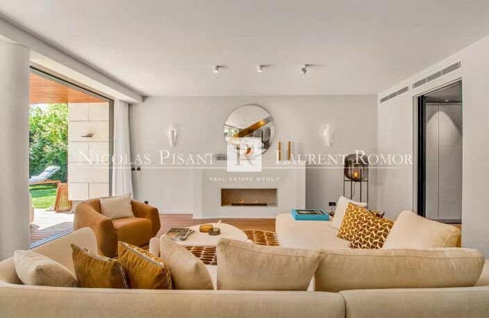 VILLA NEUVE - 350m² - AU COEUR DE JEAN-SAINT-CAP-FERRAT — photo 3