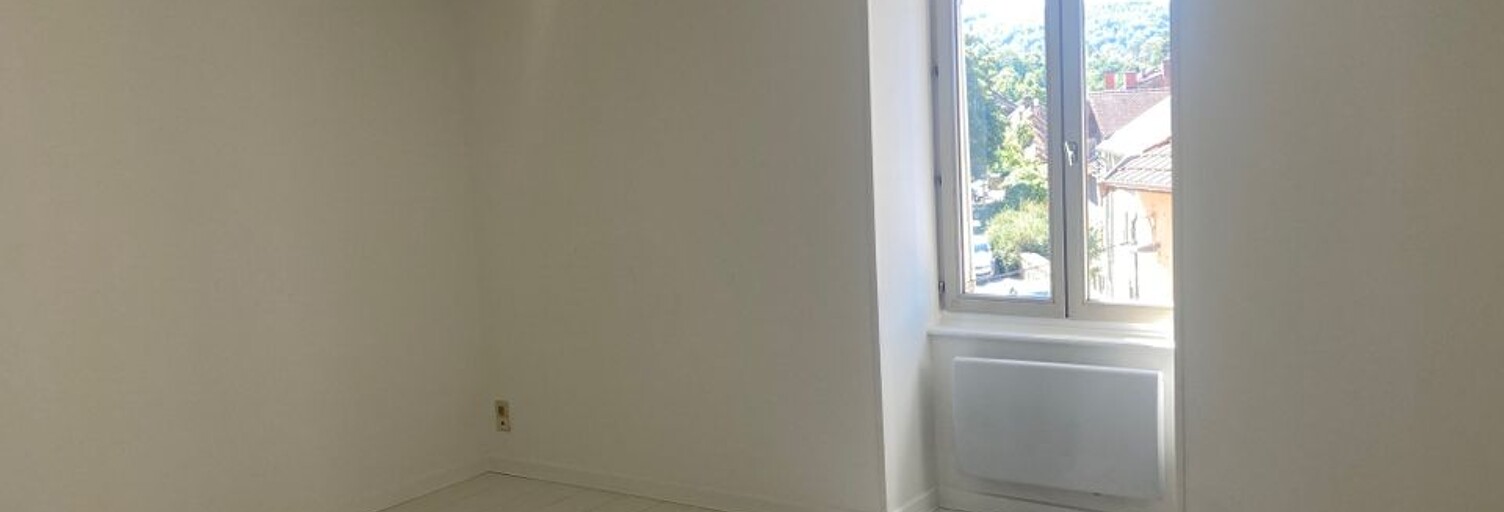 Appartement 1 Pièce 27 m² à louer à Crémieu (38460)