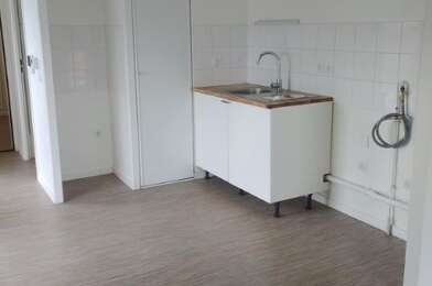 Appartement 4 pièces 943 €
