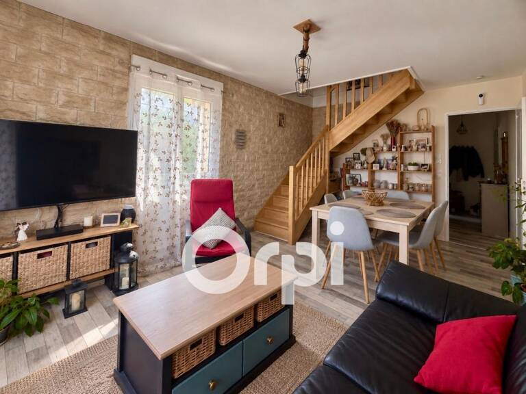 Goncelin – Charmant duplex avec grande terrasse, cave et parking couvert — photo 1