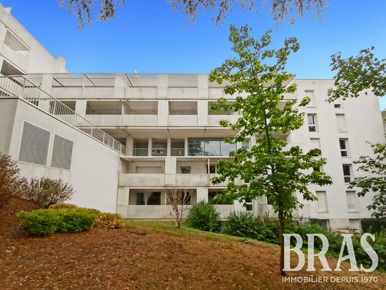 Coubertin, Appartement T2 avec terrasse — photo 1