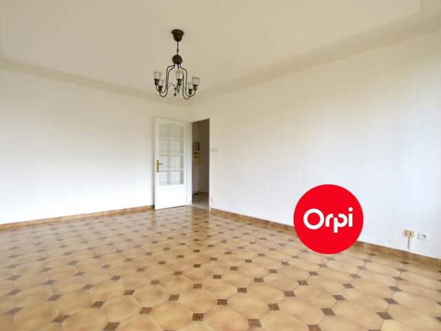 Appartement Saint Priest 4 pièces - Rue maréchal Leclerc 69800 SAINT PRIEST — photo du bien