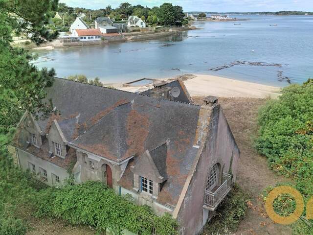 LOCMARIAQUER, Une propriété d’exception, route de Kerpenhir, à imaginer selon vos envies, les pieds dans l'eau — photo du bien