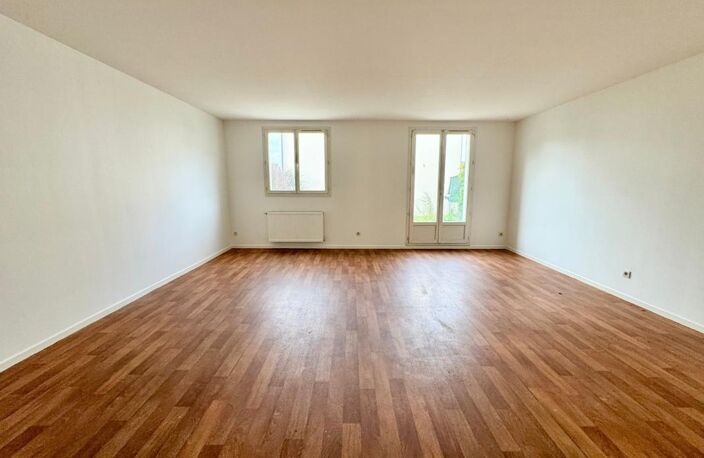 Maison 111 m² – 4 chambres & 1 dressing - Garage - Jardin - DPE D — photo 2
