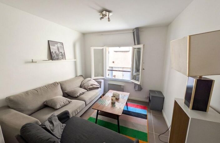 Maison intra muros avec cour quartier recherché — photo 5