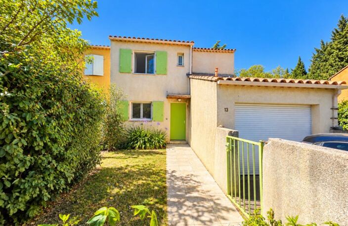 Maison À Vendre - 3 chambres - Montfavet - Garage et piscine — photo 3