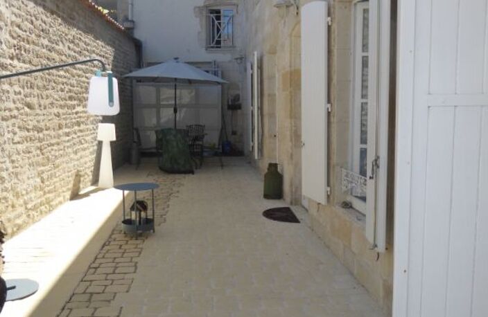 Appartement coeur de village de La Flotte — photo 5